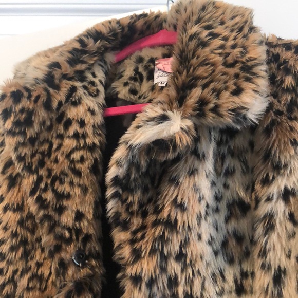 Faux Fur Leopard Coat - Picture 2 of 4